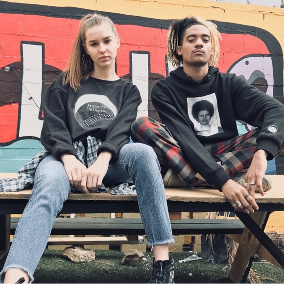 Midnight Dreamer Assata Shakur Black Graphic Pullover Hooded Sweatshirt Size M - Picture 4 of 16